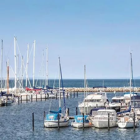 Apartmán With Sea View V *